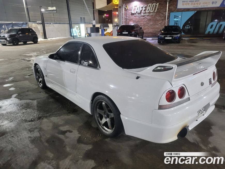 Nissan Skyline 1996