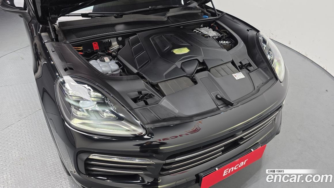 Porsche Cayenne 2023