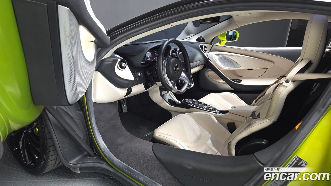 Mclaren GT 2022