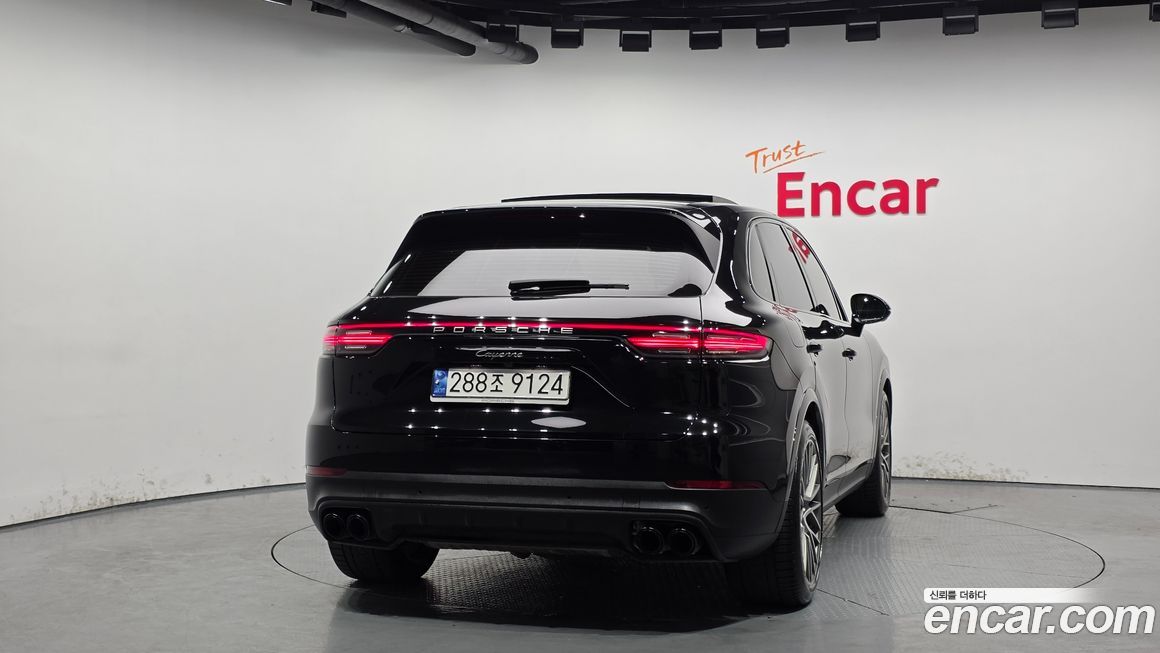 Porsche Cayenne 2023