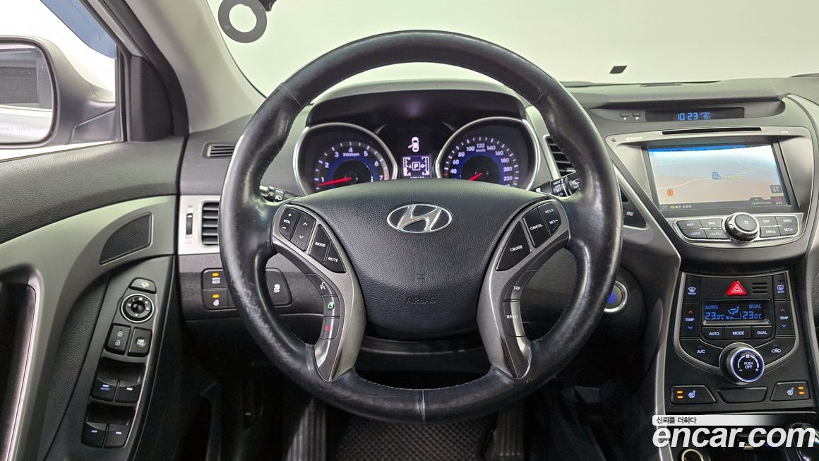 Hyundai AVANTE 2014