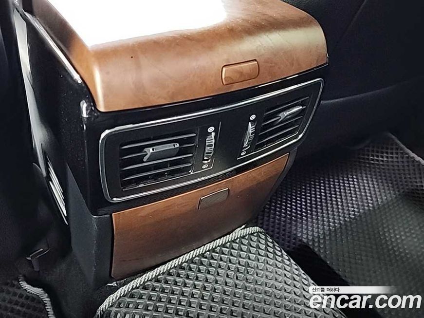 KG_Mobility_Ssangyong Chairman 2013