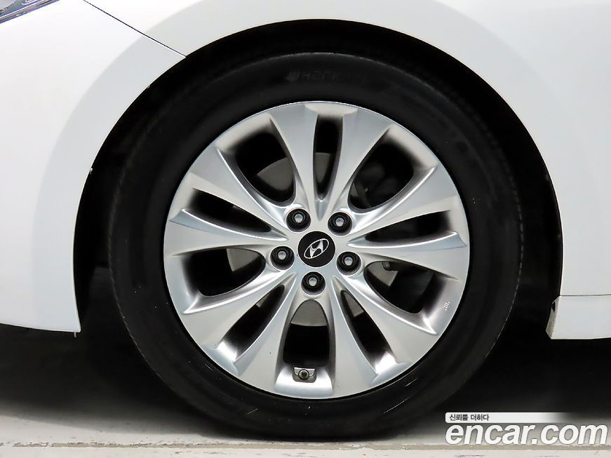 Hyundai Grandeur 2012