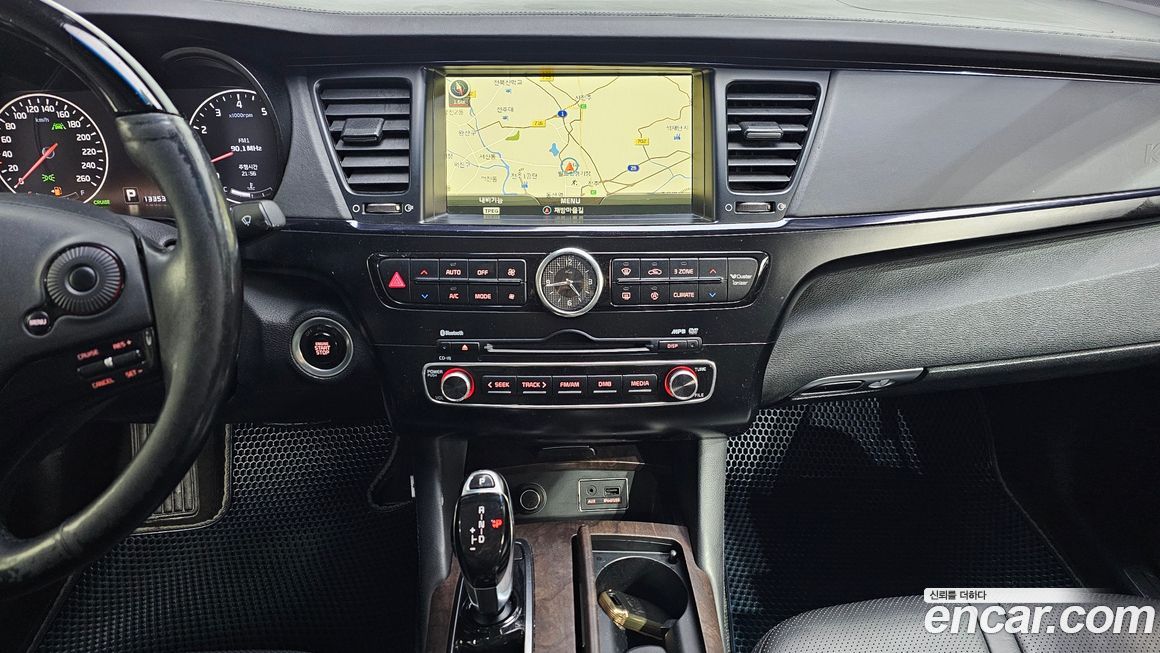 Kia K9 2013