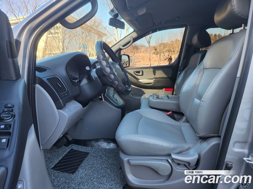 Hyundai Starex 2013
