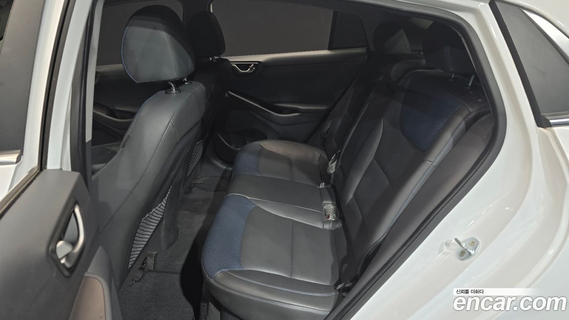 Hyundai Ioniq 2016