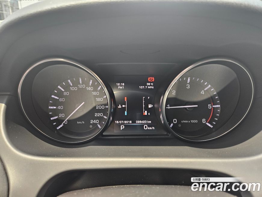Land Rover Discovery Sport 2016