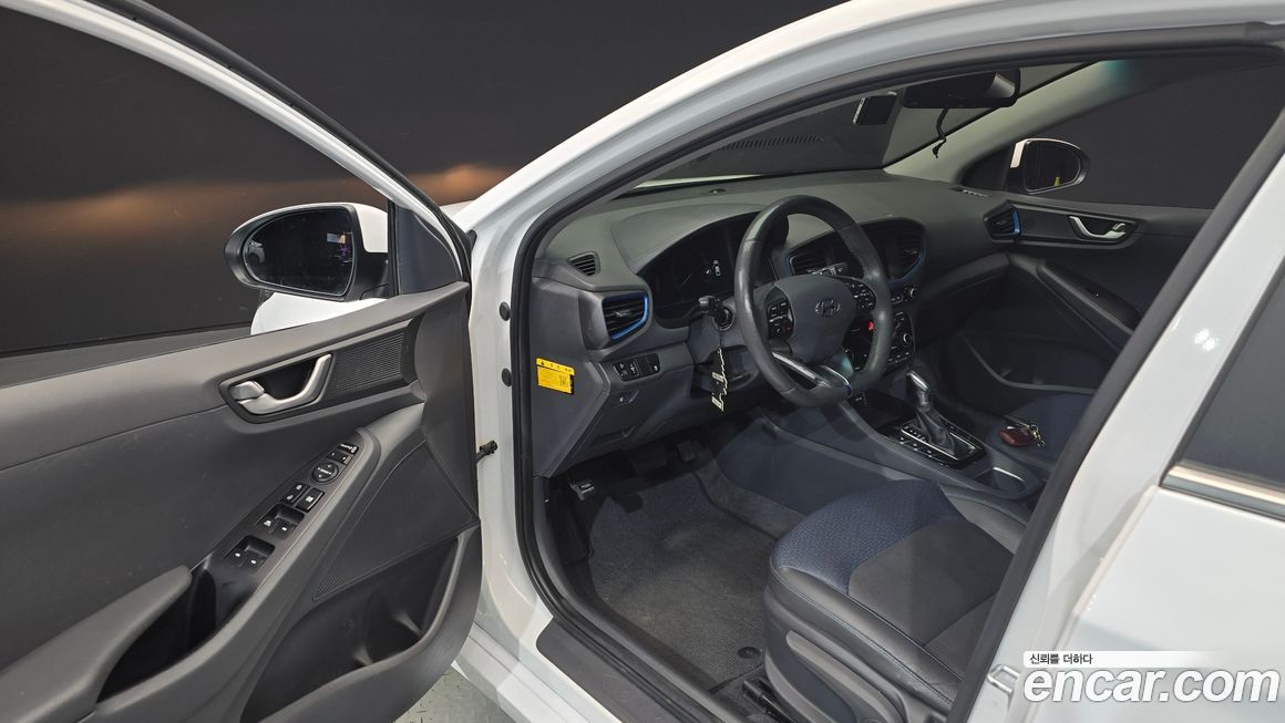 Hyundai Ioniq 2016
