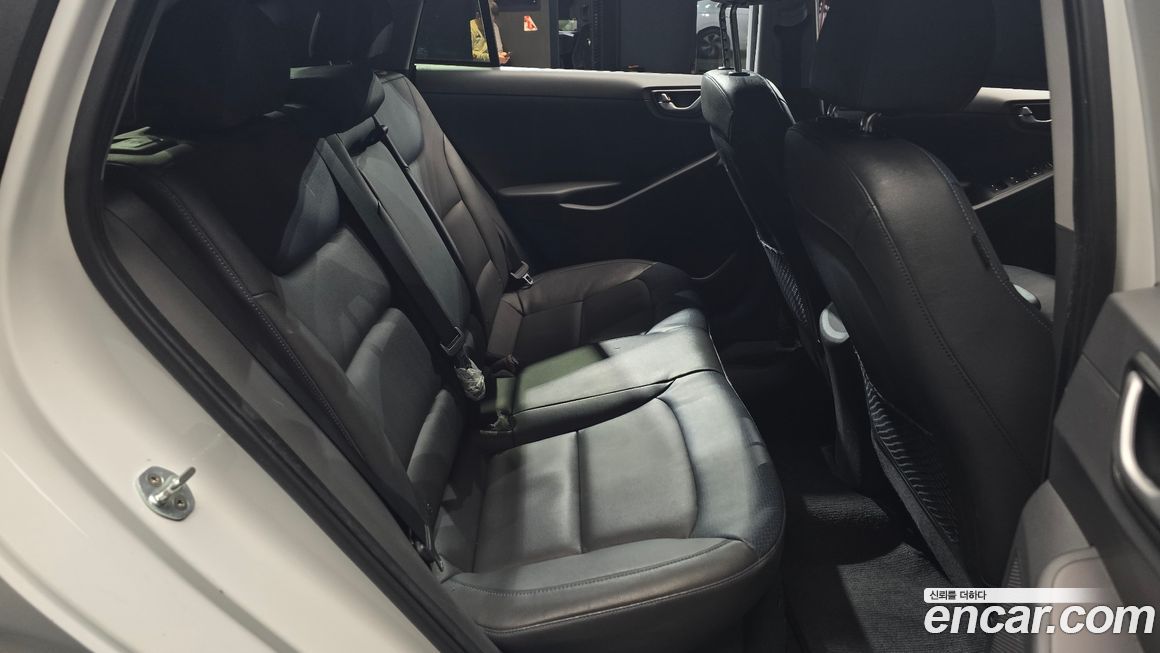 Hyundai Ioniq 2016