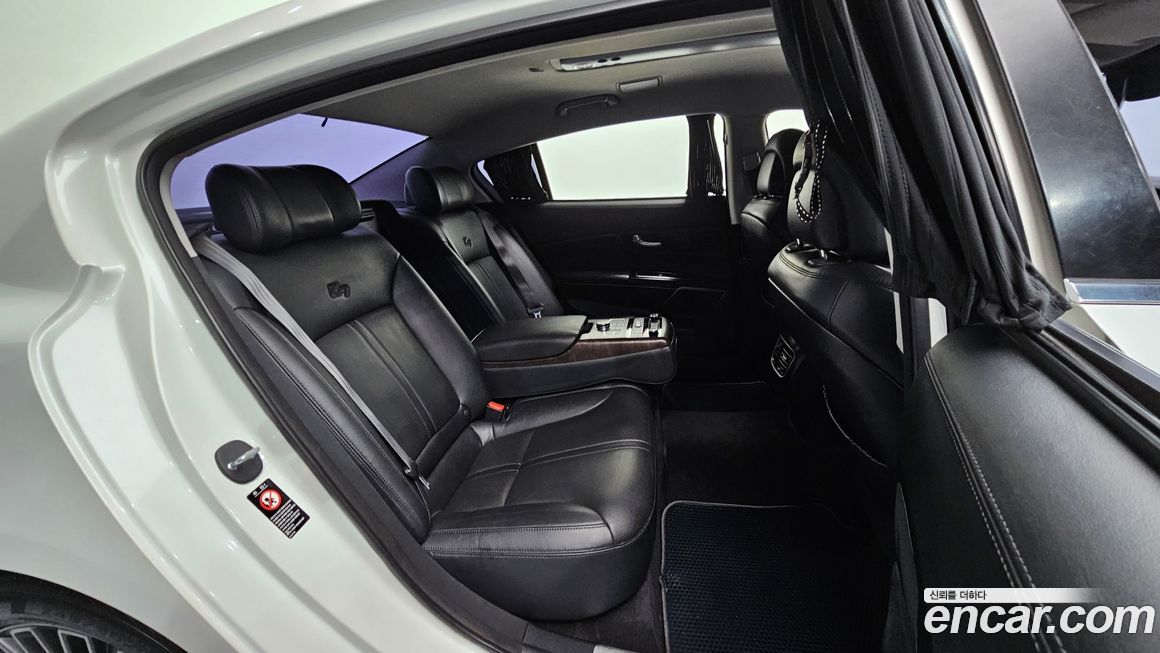 Kia K9 2013