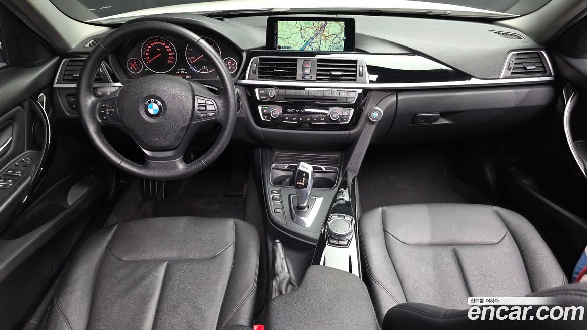 BMW 3-Series 2016