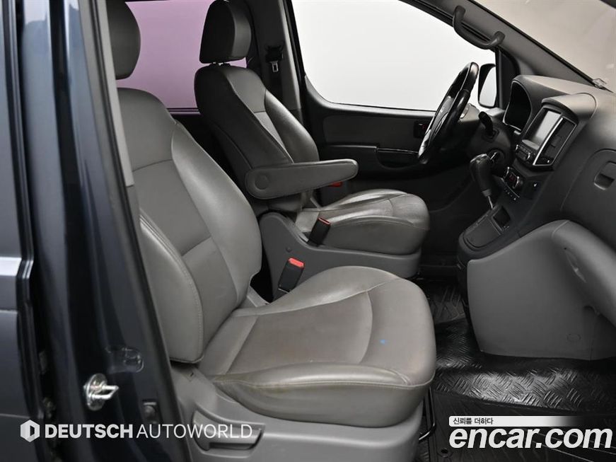 Hyundai Starex 2018