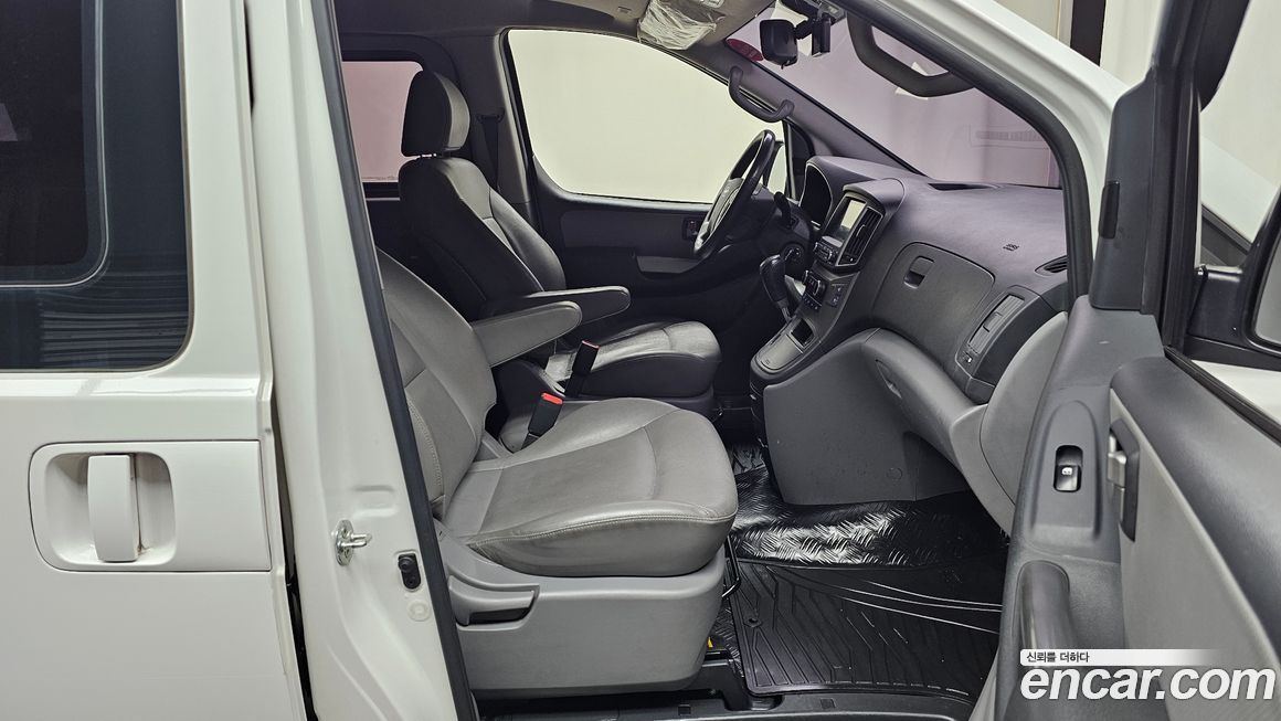 Hyundai Starex 2019