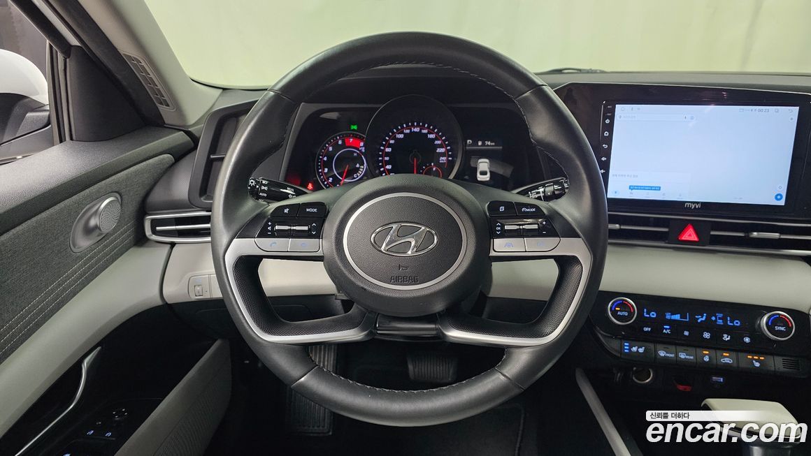 Hyundai AVANTE 2021