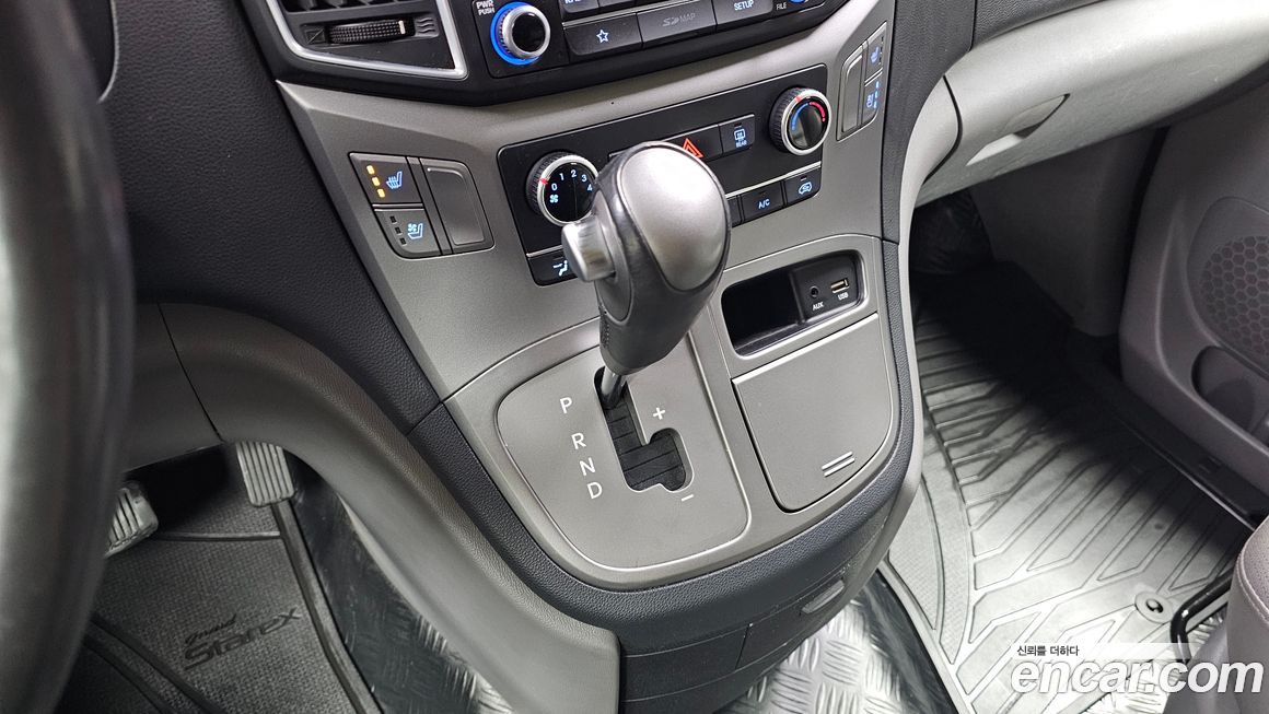 Hyundai Starex 2019