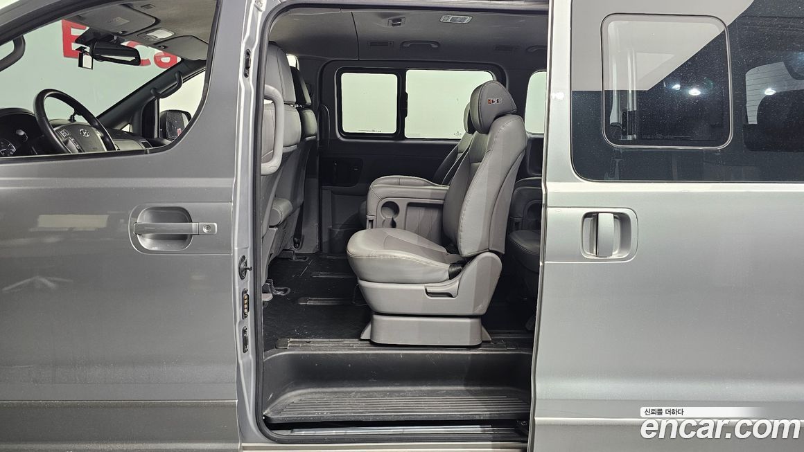 Hyundai Starex 2017