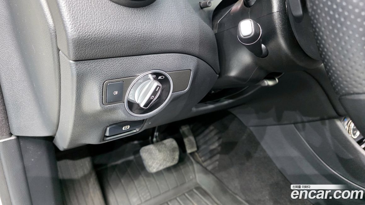 Mercedes-Benz CLA-Class 2015