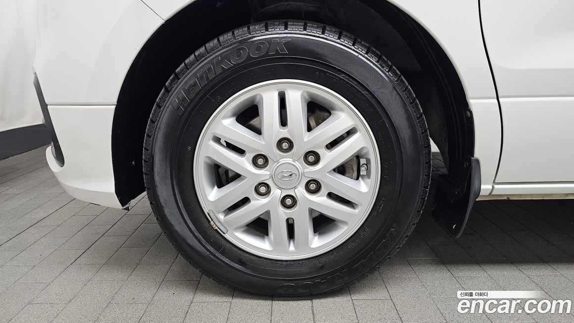 Hyundai Starex 2019