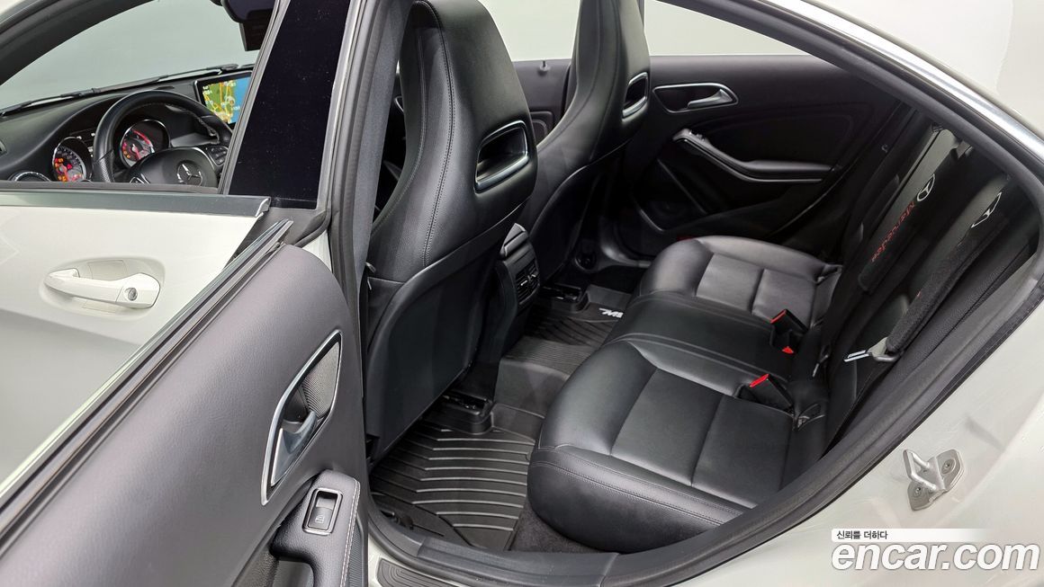 Mercedes-Benz CLA-Class 2015