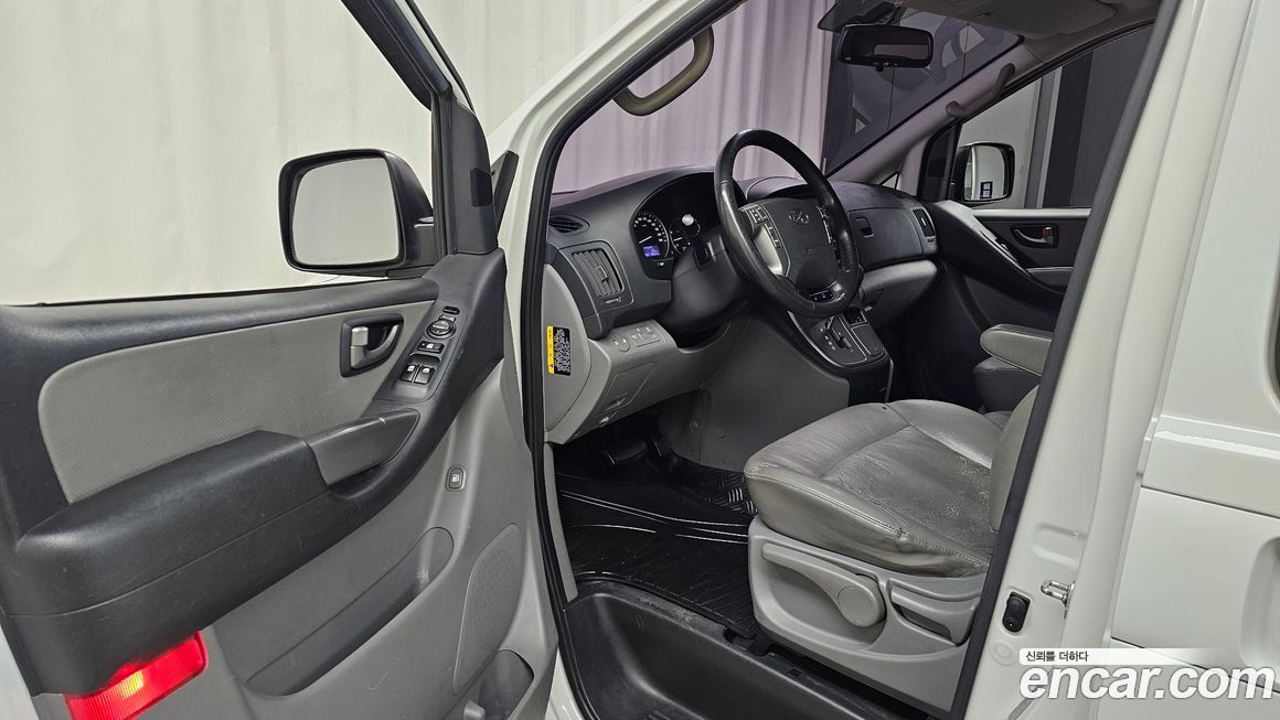 Hyundai Starex 2019