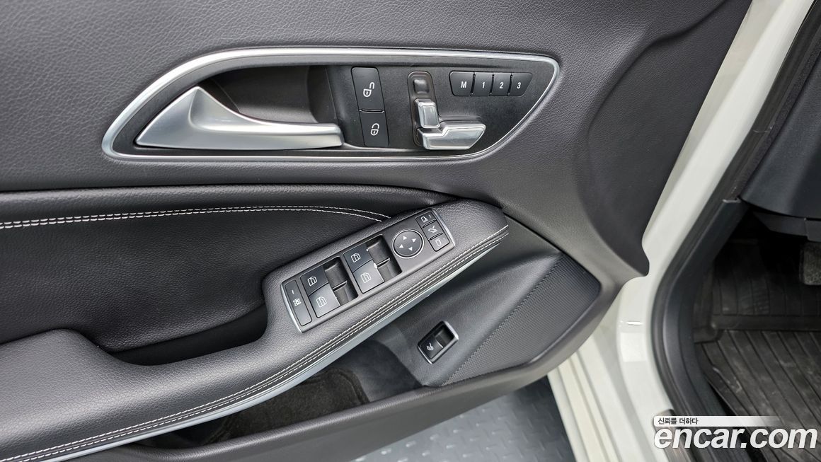 Mercedes-Benz CLA-Class 2015