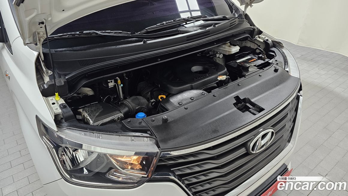 Hyundai Starex 2019