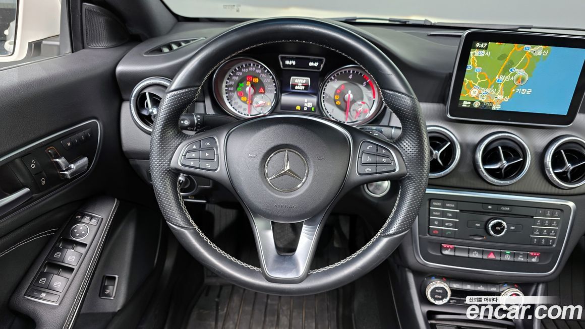 Mercedes-Benz CLA-Class 2015