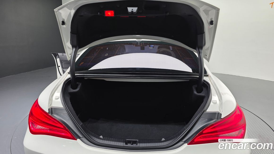 Mercedes-Benz CLA-Class 2015