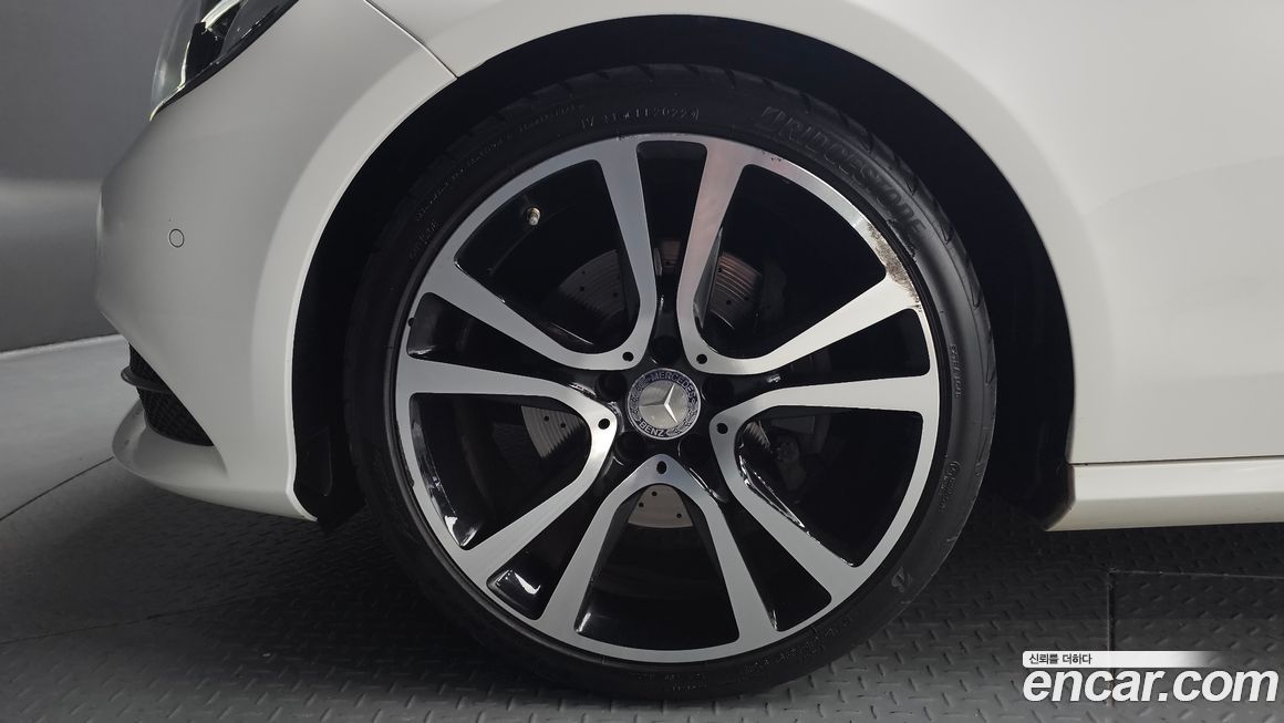 Mercedes-Benz E-Class 2016