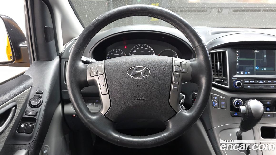 Hyundai Starex 2018