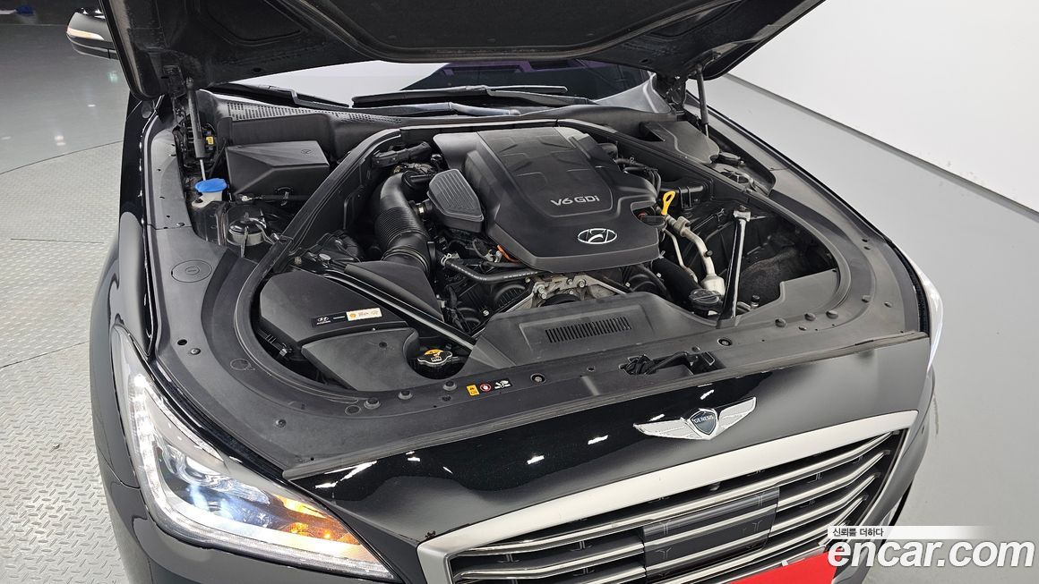 Hyundai Genesis 2016