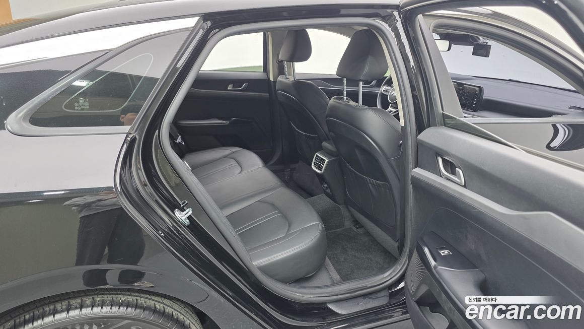 Kia K5 2021