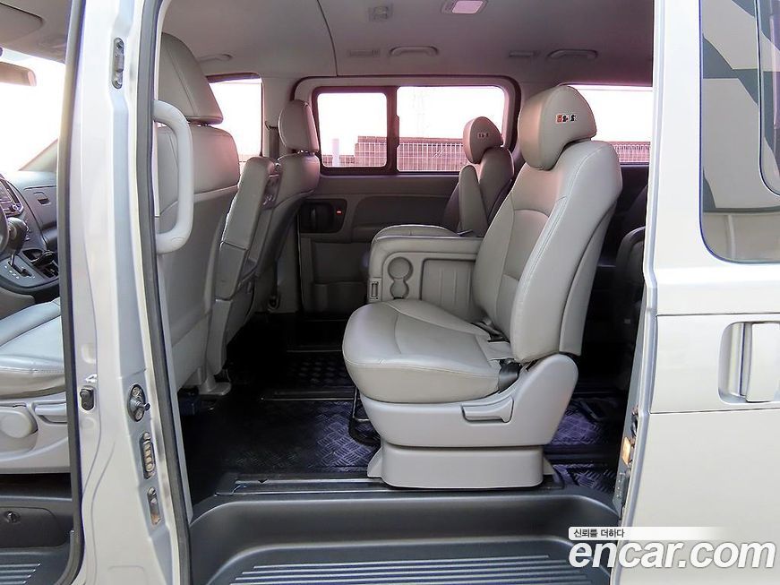 Hyundai Starex 2019