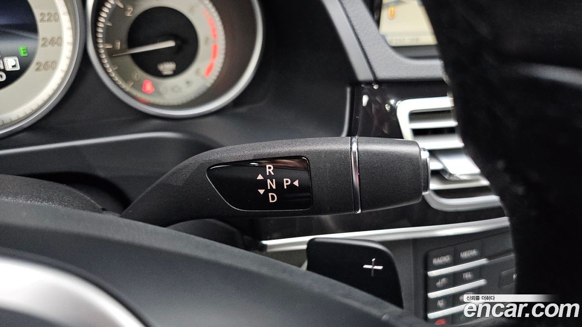 Mercedes-Benz E-Class 2016