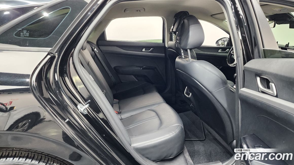Kia K5 2021