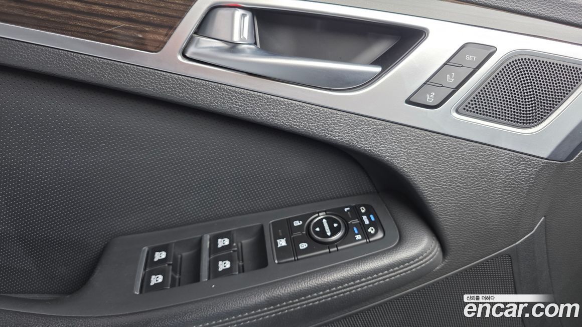 Genesis G80 2017