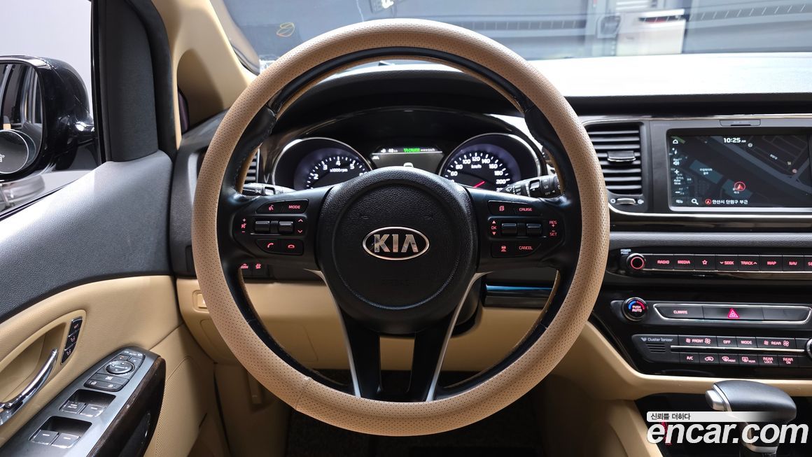 Kia Canival 2019