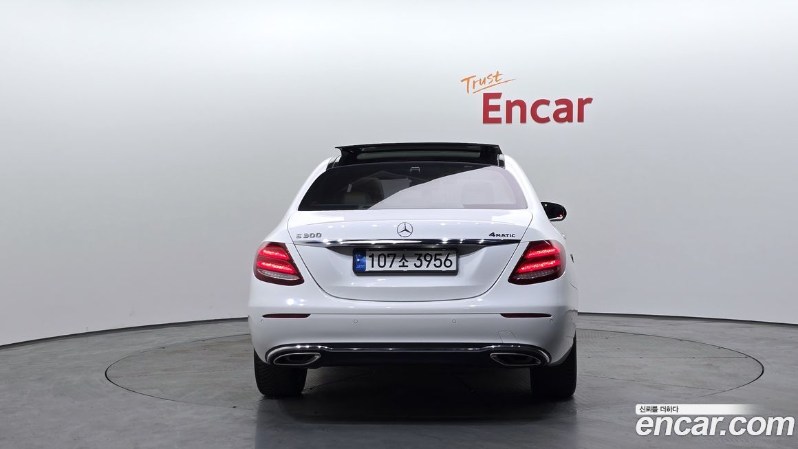 Mercedes-Benz E-Class 2019