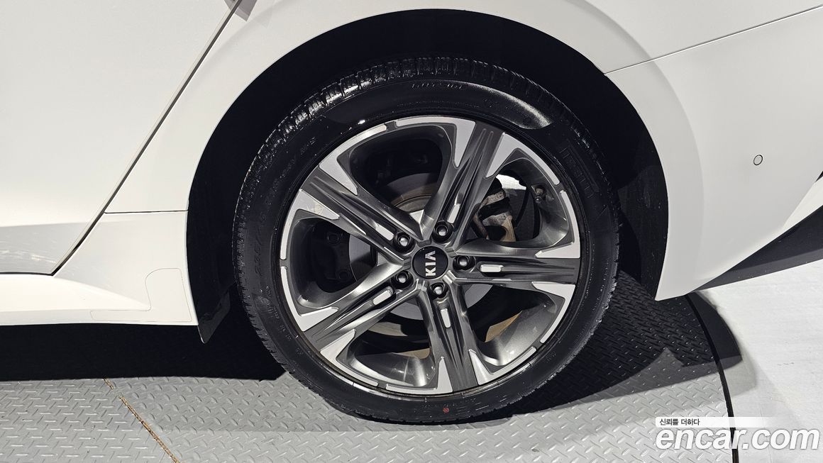 Kia K5 2021