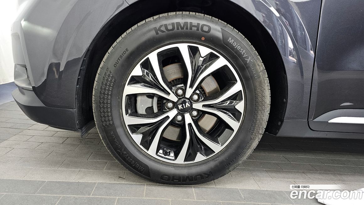 Kia Canival 2021