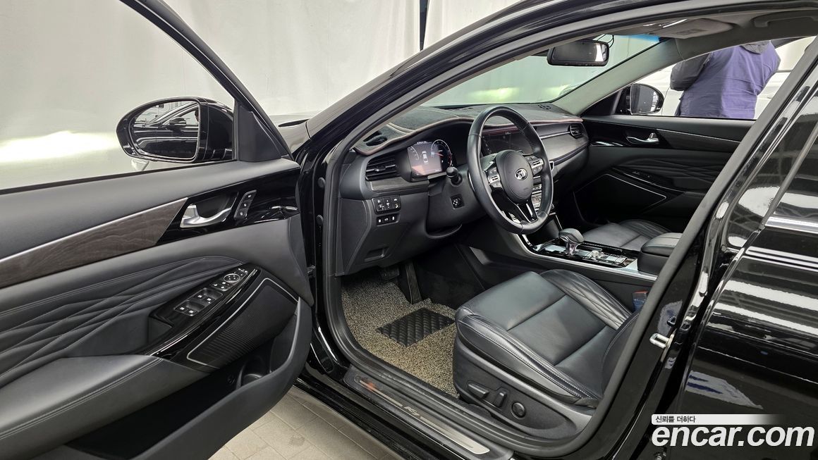 Kia K7 2021