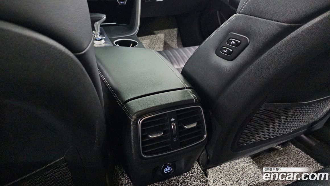 Genesis G70 2020