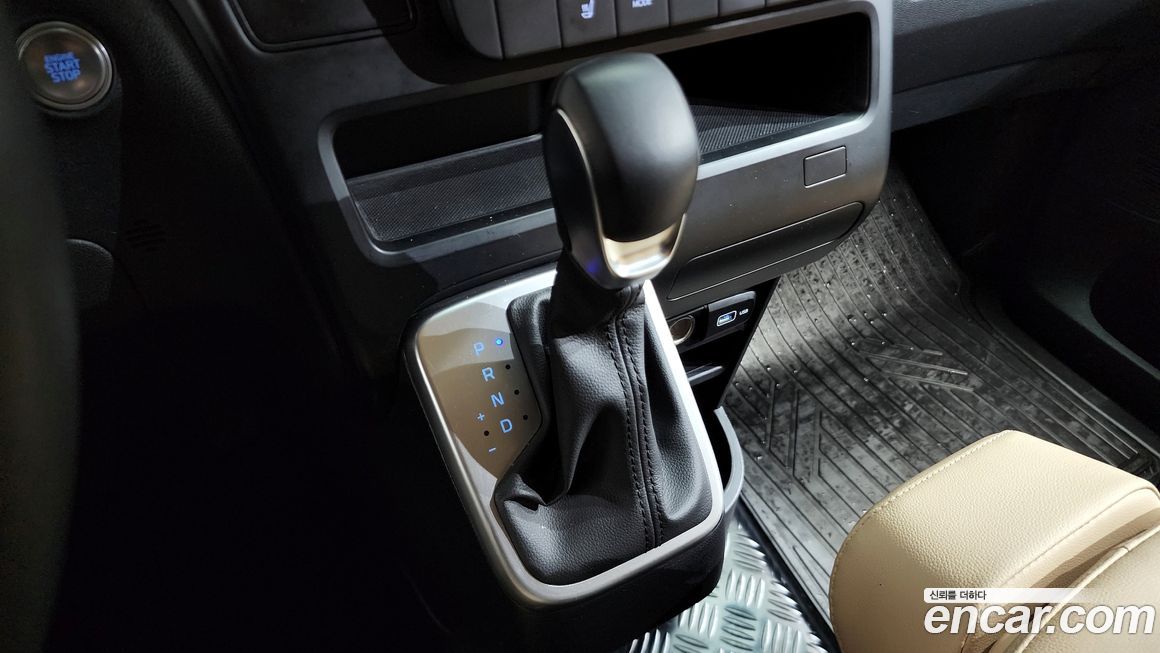 Hyundai Staria 2023