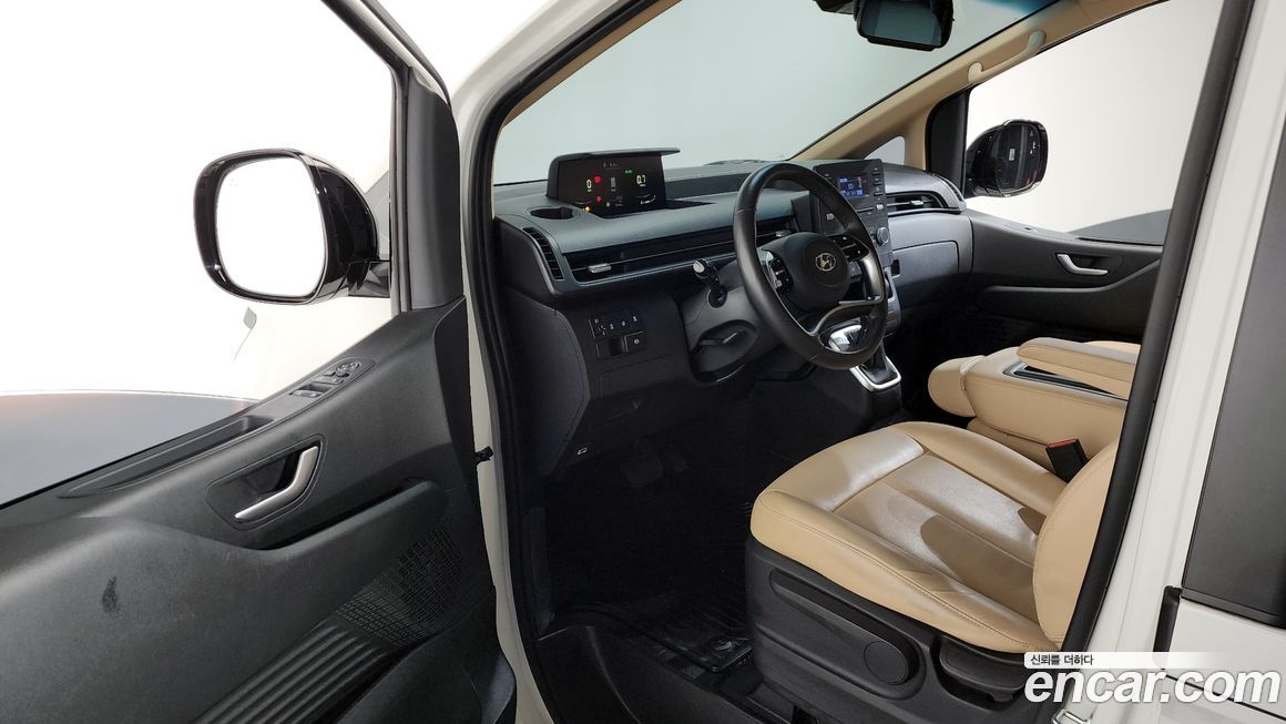 Hyundai Staria 2023