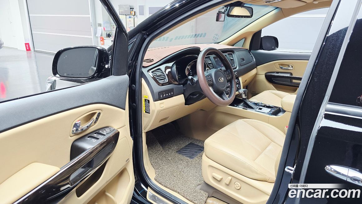 Kia Canival 2019