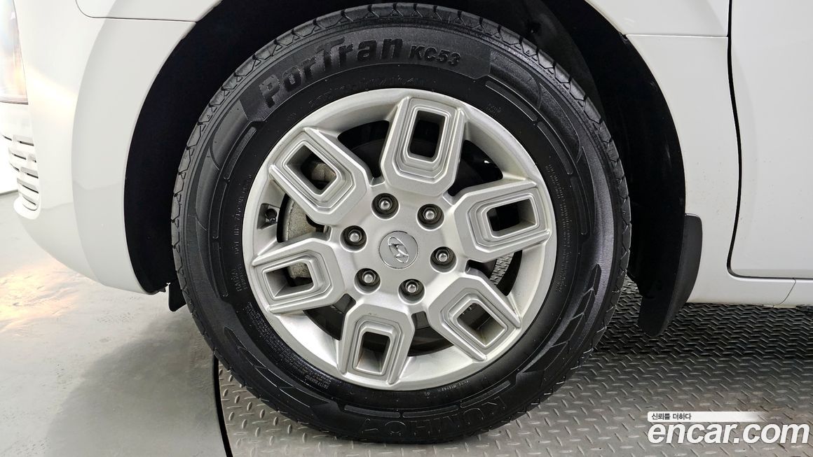 Hyundai Staria 2022