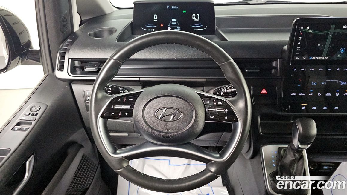 Hyundai Staria 2022