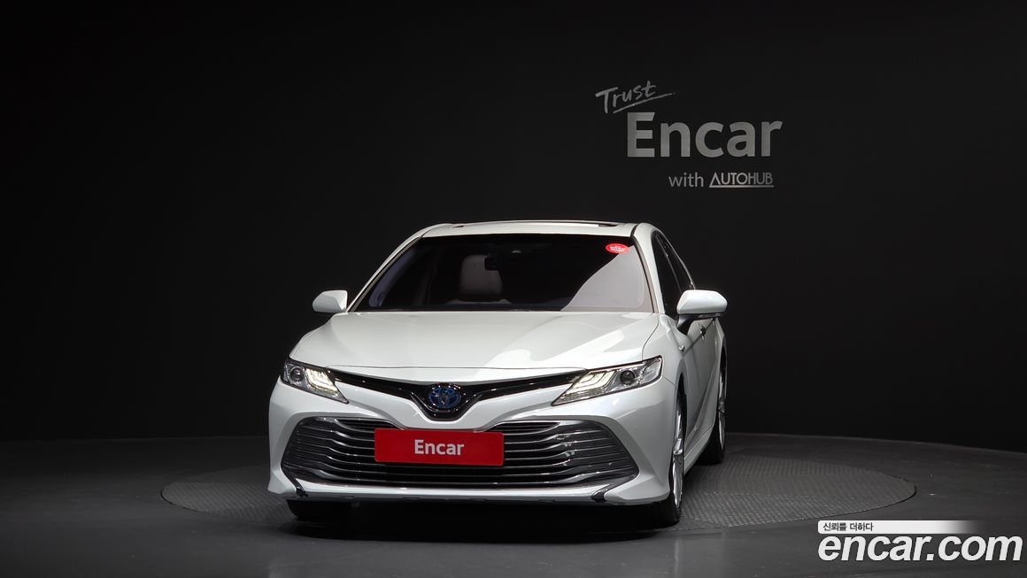 Toyota Camry 2019