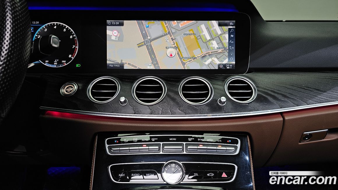 Mercedes-Benz E-Class 2018