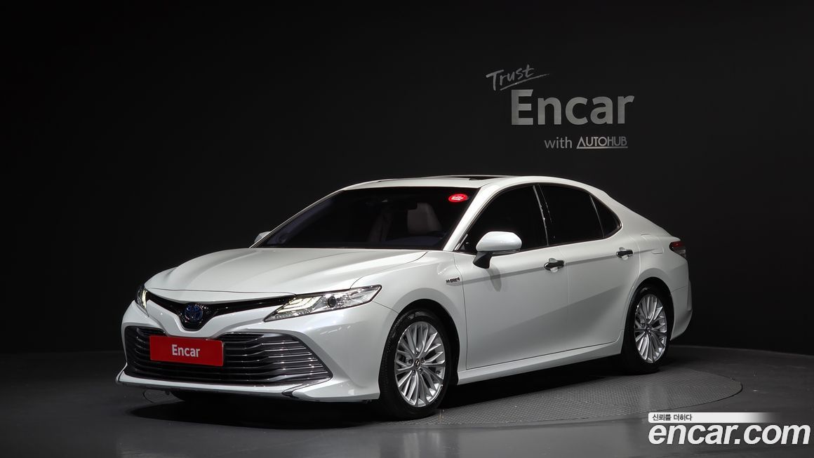 Toyota Camry 2019